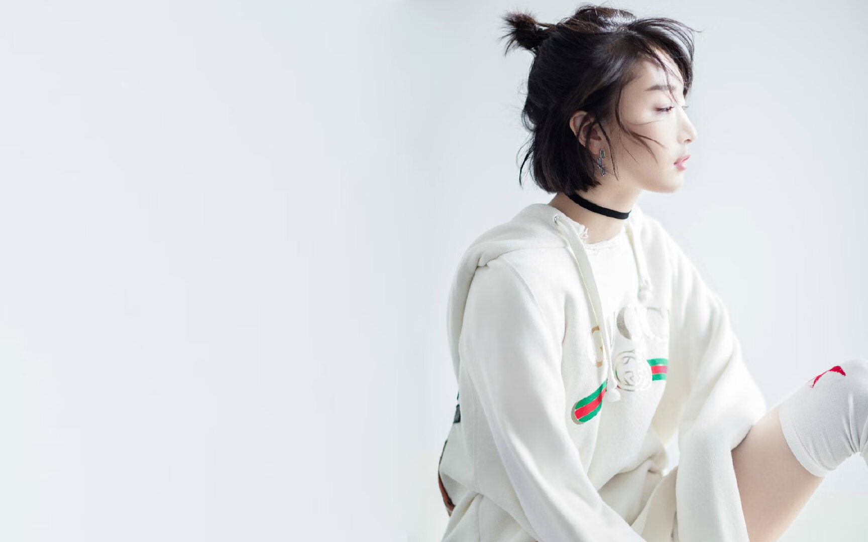 LEYU SPORTS中国官方网站-塞内加尔骑手马马杜·巴在非洲马术锦标赛上首次亮相即夺得障碍赛银牌，表现出色。