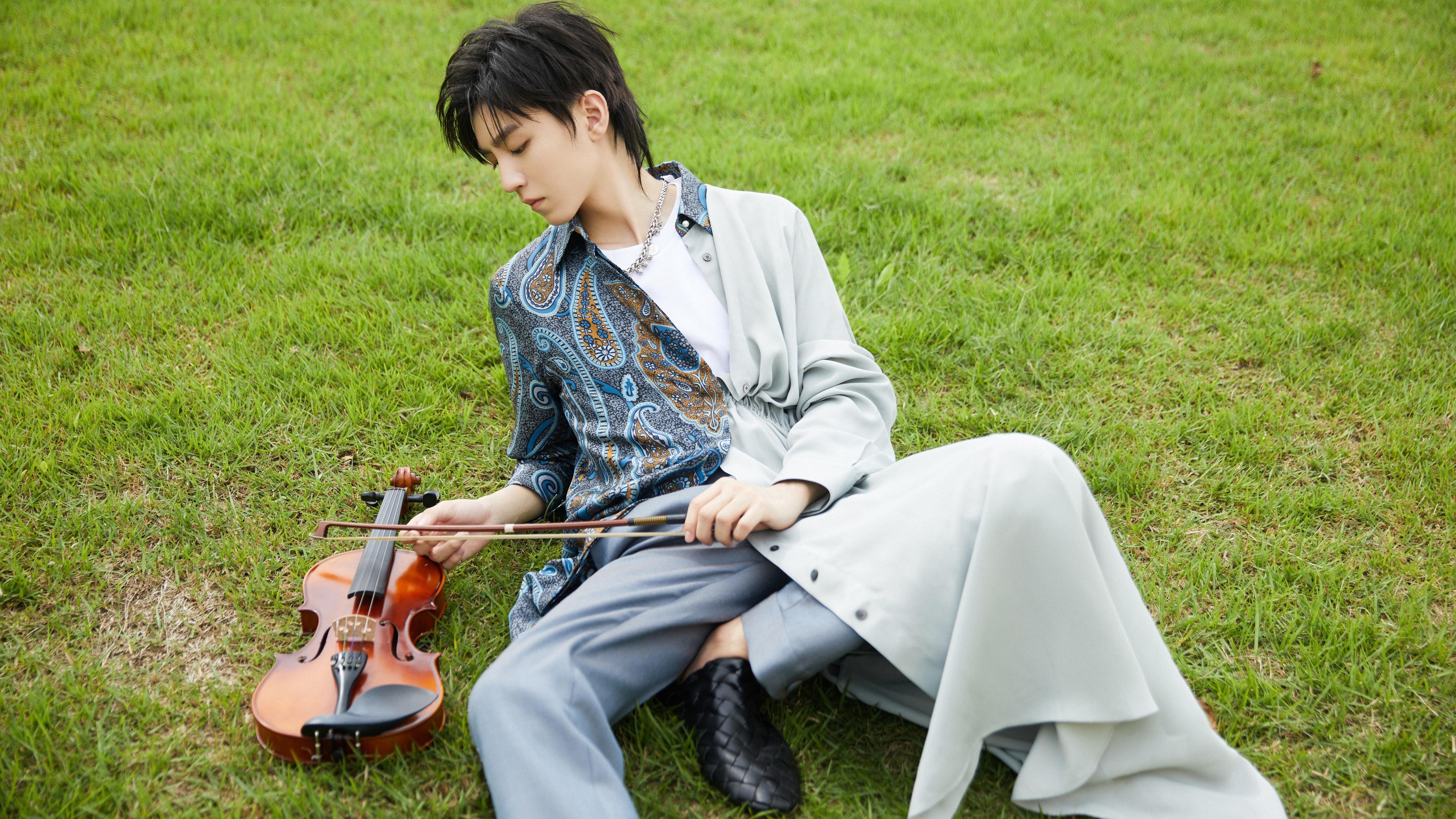 葡萄牙骑手吉尔贝托·费利佩在2024年全国工作马术锦标赛中获得大师组银牌,表现出色。